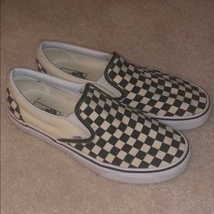 Checkered Vans Slip-on